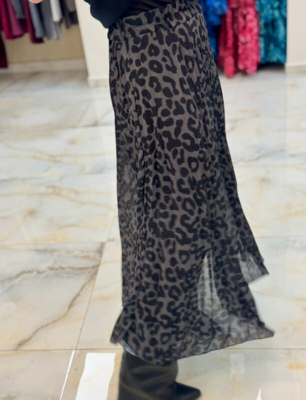 Animal printed skirt