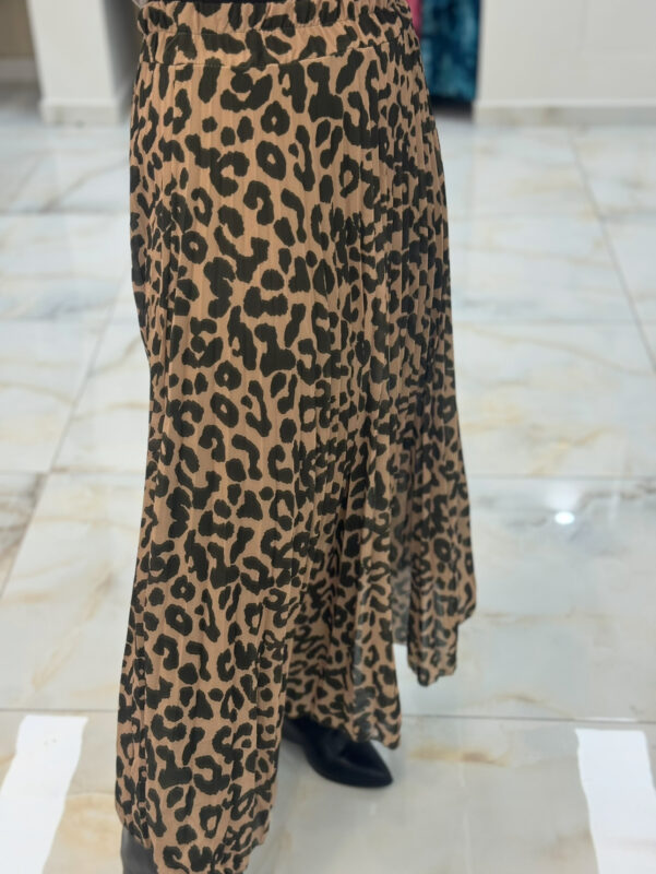 Animal printed skirt