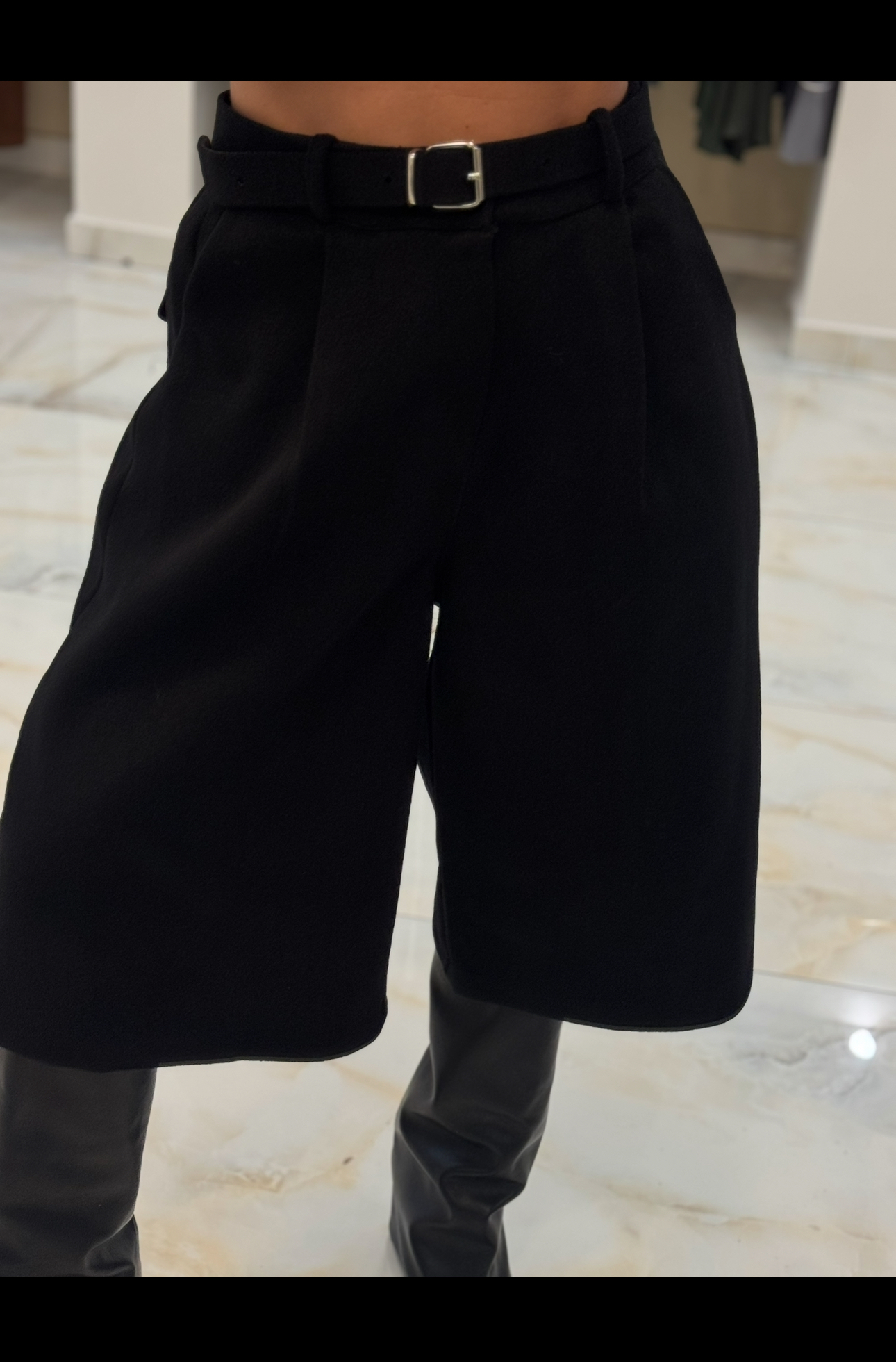 IMG_2136 POLI SHORTS - Image 1