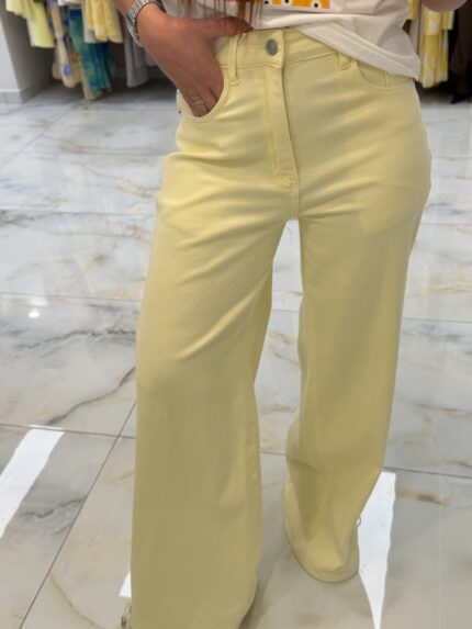 Mochy Jeans