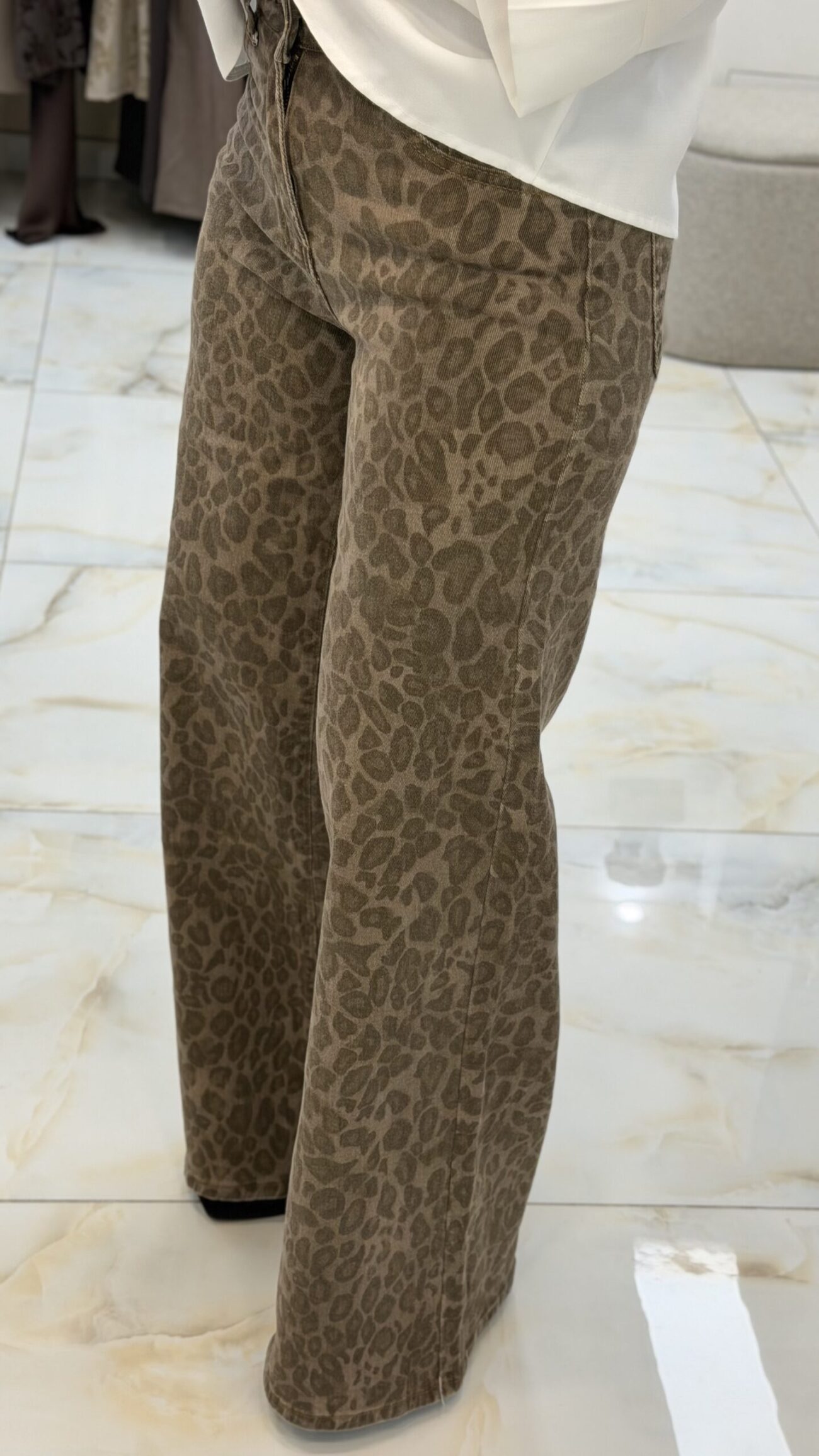 TIARA JEANS